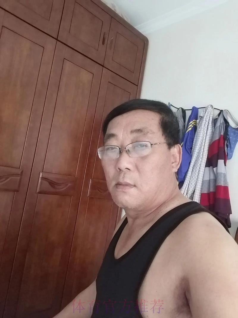 阿门妙传 谢泼德空位三分应声入网